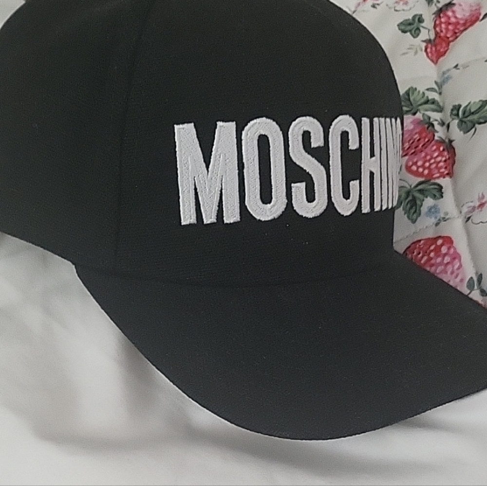 Authentic Moschino Black Snapback Baseball Cap with White Logo Cotton Unisex